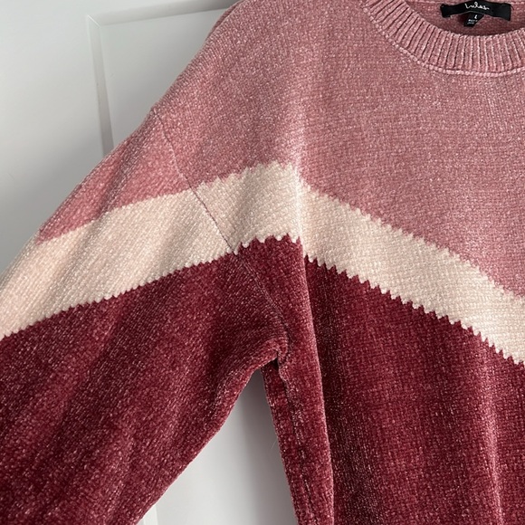 Sweater - Picture 2 of 4